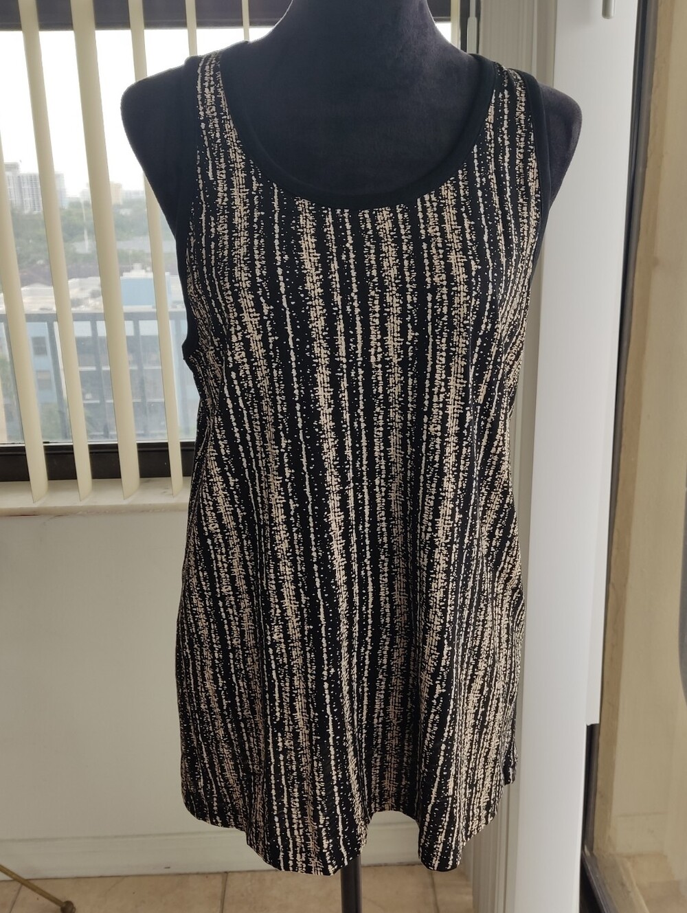 rag & bone Black and Cream Vertical Stripe Tank Size M